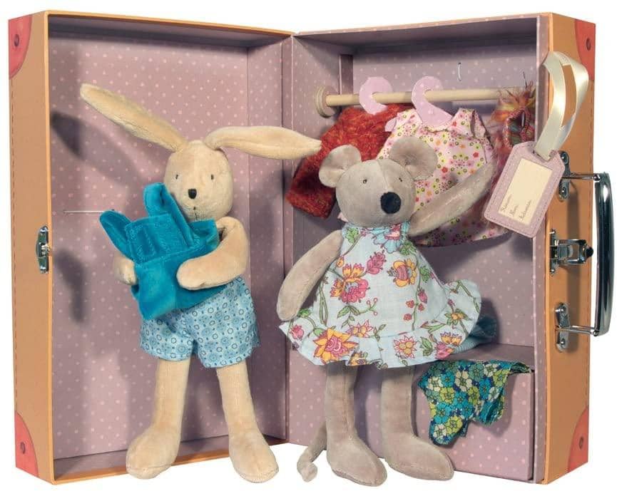La Grande Famille Wardrobe Clothing And Dolls Included