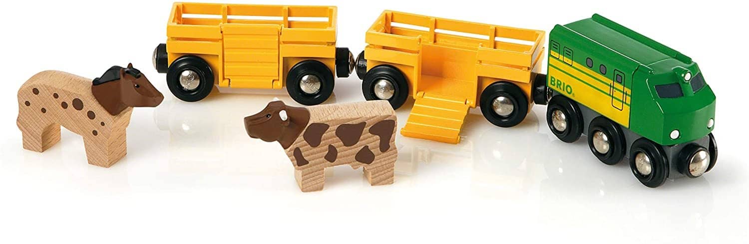Brio World 33404 – Farm Train – 5 Piece Wooden Toy Train Set For Kids Age 3 And Up